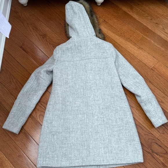 Women's Gray Coat with Faux Fur Trim - Picture 5 of 6